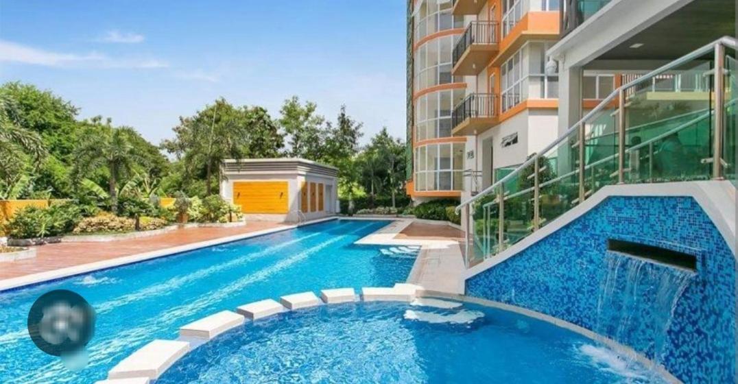 The Lancris Residences, 2 Bedrooms, 1 Bathroom, Living-Room, Kitchen & Pool Is Free Paranaque City Exterior photo